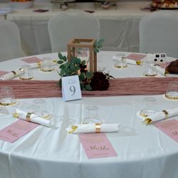 Table Cloths, Table Settings And Chair Covers