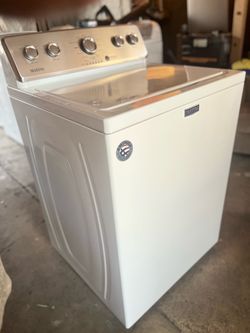 Maytag washer 3.8 Cuft free Delivery