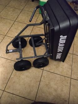 $115 gorilla poly garden dump cart