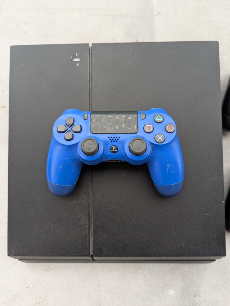PS4 With Controllers 