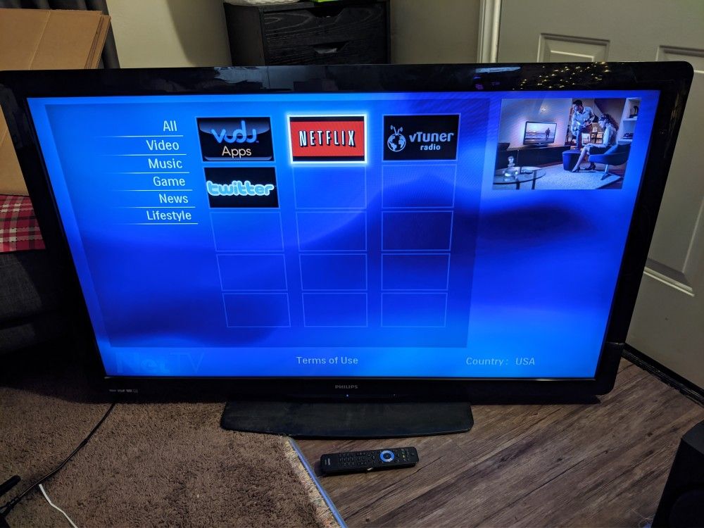 Philips 55 in 1080p LCD TV