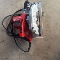 Milwaukee Corded Tilt-Lok Circular Saw