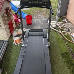 ProForm treadmill/ Caminadora Eléctrica 