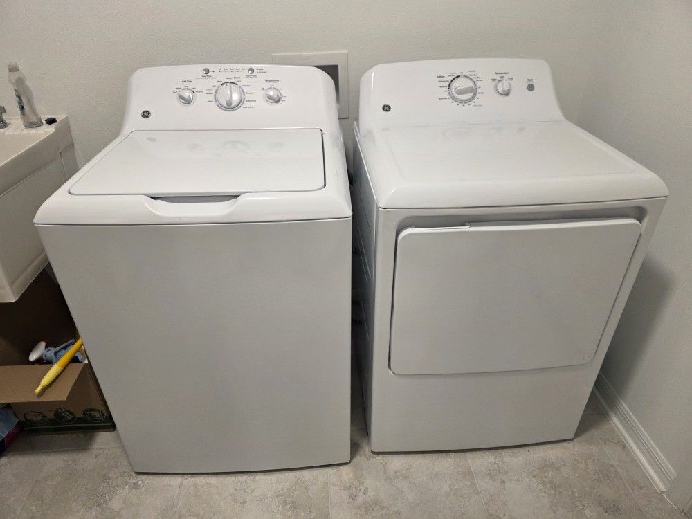 LIKE NEW GE WASHER AND DRYER SET!!!