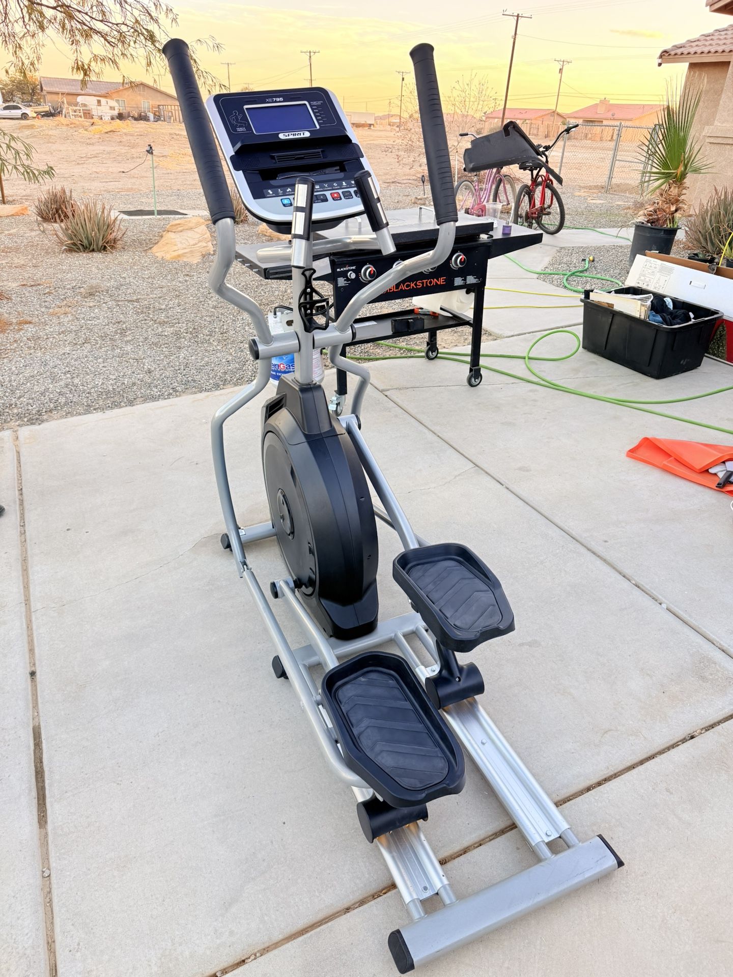 Spirit XE795 Elliptical