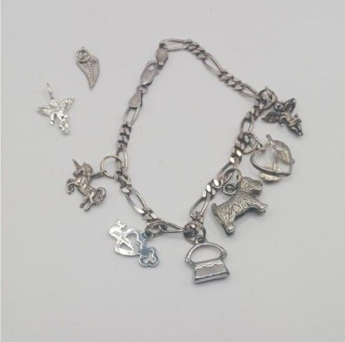 Vintage Sterling Silver Charm Bracelet with 8 Charms