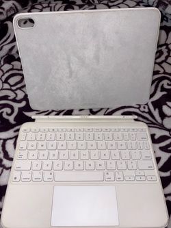 Official Apple Magic Keyboard Folio for iPad 10th Gen - White