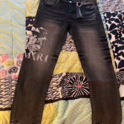 🔥 Amiri Black Distressed Skinny Jeans – Size 32 (New w/ Tags) 🔥