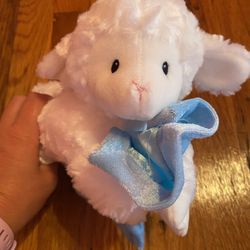 Lena Lamb Baby Gund plush w/ blanket musical Lay me Down to Sleep stuffed animal
