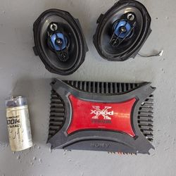 Stereo Equipment Speakers Amplifier And Capacitor