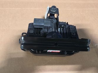2017 - 2019 TOYOTA COROLLA FRONT UPPER GRILLE GRILL - SENSOR OEM USE CONDITION NO BROKEN TABS
