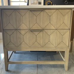 36” James Martin Vanity w/ Silestone Top & Soft-Close Drawers