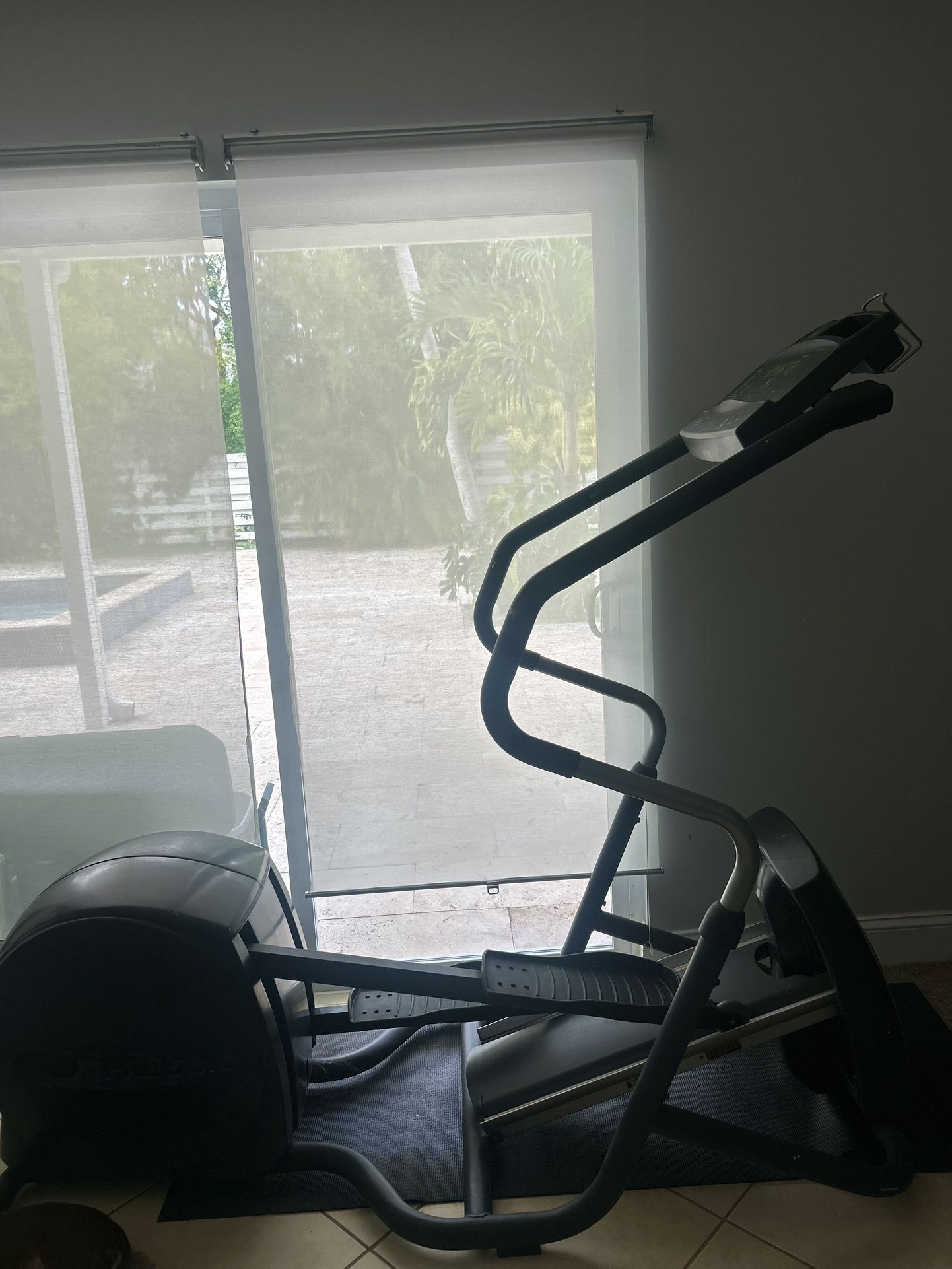 Precor Elliptical Efx5.21si