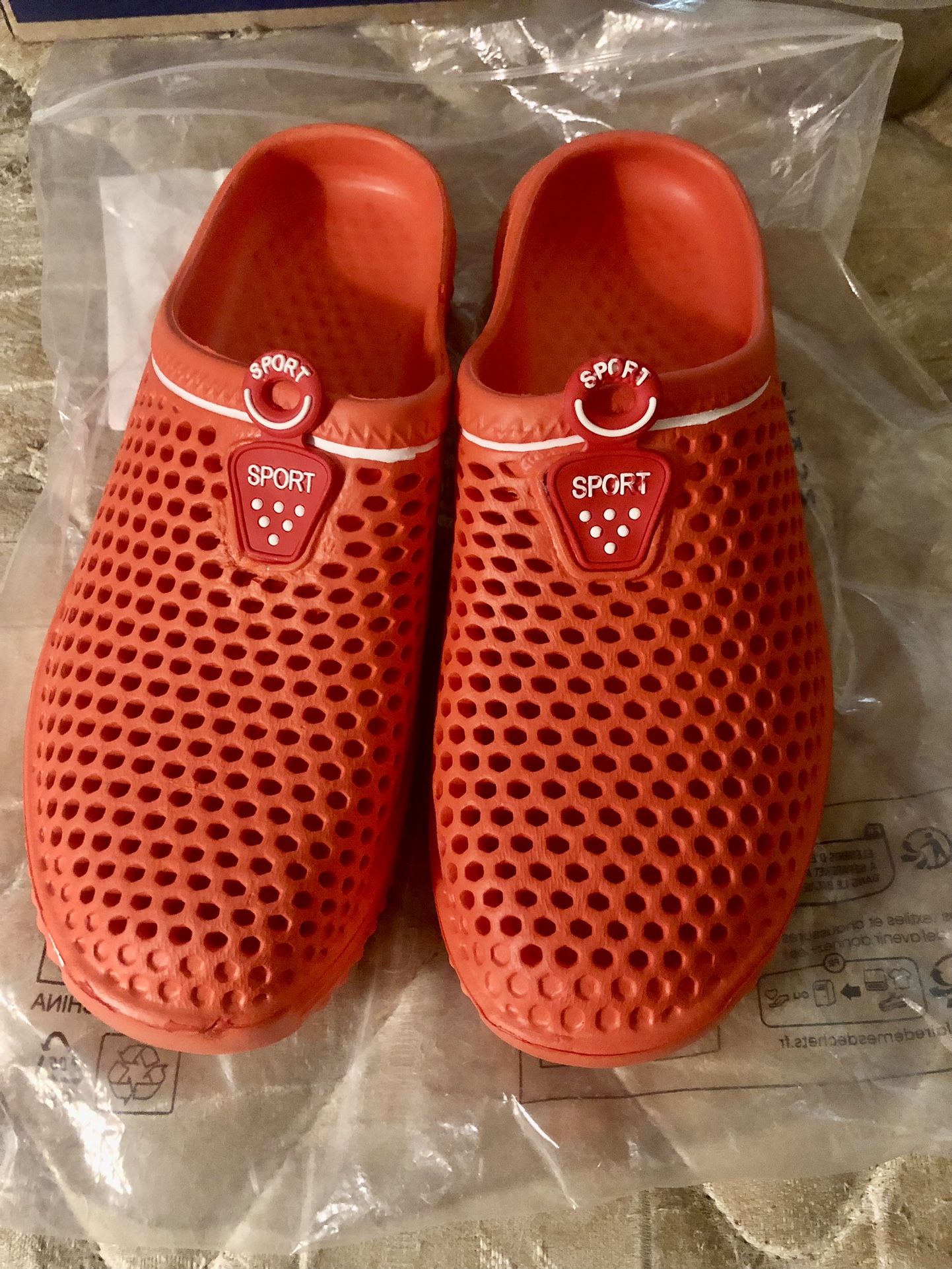 NiP CLASSIC HOLEY CLOGS