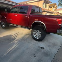 2006 Nissan Titan SE 
