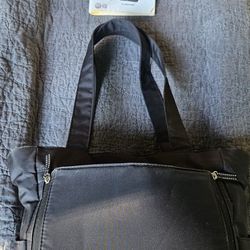 Medela pump in style advanced on the go tote bag/Electric Breast Pump