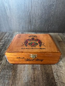 A. Fuente Short Story Wooden Box