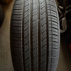 1 Hankook Tire 255/45/20