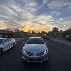 2013 LINCOLN MKZ 4 DOOR SEDAN  95662 miles