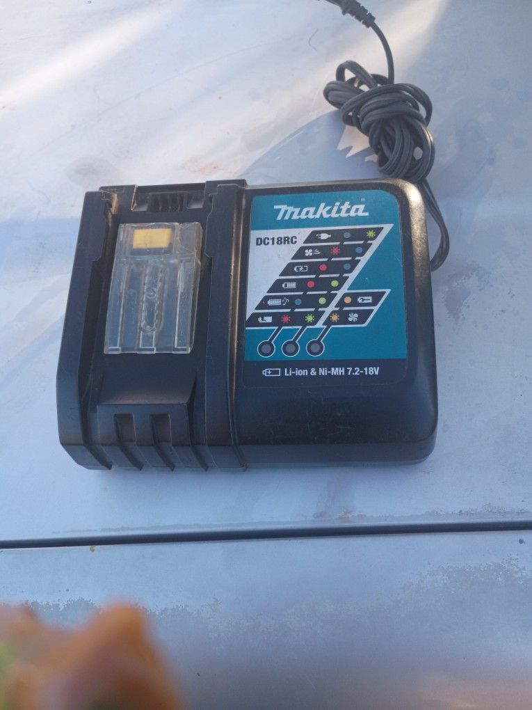Makita 18V LXT Lithium-Ion Rapid Optimum Battery Charger
