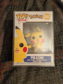 Funko Pop Pikachu #553 Pokemon Vinyl Figure