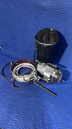 TITAN PAINT SPRAYER 
