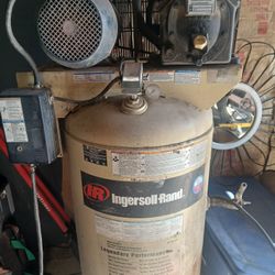 Ingersoll 7.5hp Stand Up Air Compressor