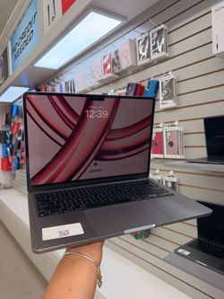 MacBook Air M2 256gb 8ram