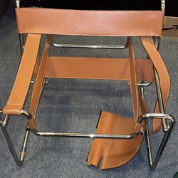 Wassily chair 