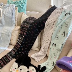 Girl Clothes ( Please Read The Entire Description)
