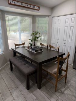 Dining table w/bench