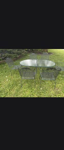 Cast iron patio set 8pc.