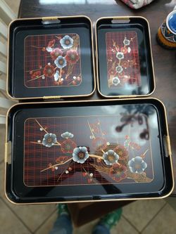 3pc Laquerware look serving trays