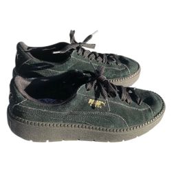 Womenās Green Puma Suede Platform Sneakers, 7.5