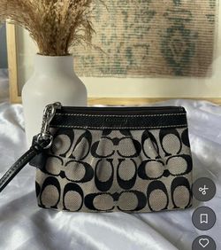 Vintage coach wristlet