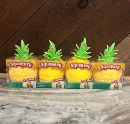 Squeezy pineapples
