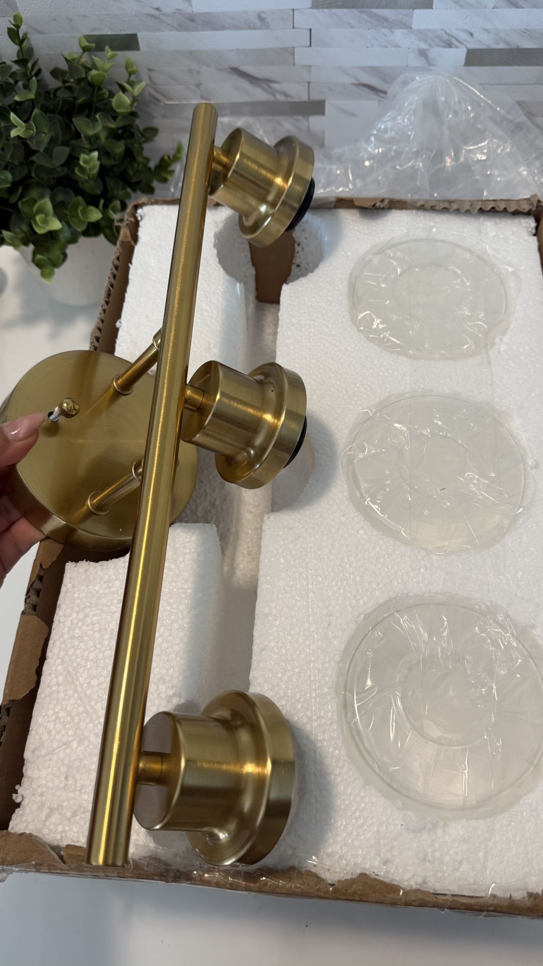 3-Light Gold Bathroom Light Fixtures, Modern Bathroom Vanity Light with Clear Glass Shade