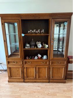 3pc. Curio Cabinet