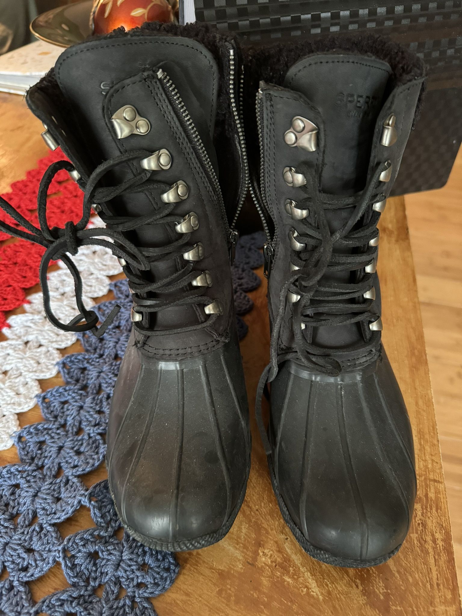 Sperry Woman’s Boots Size 7