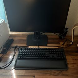 Monitor, Keyboard And Headset