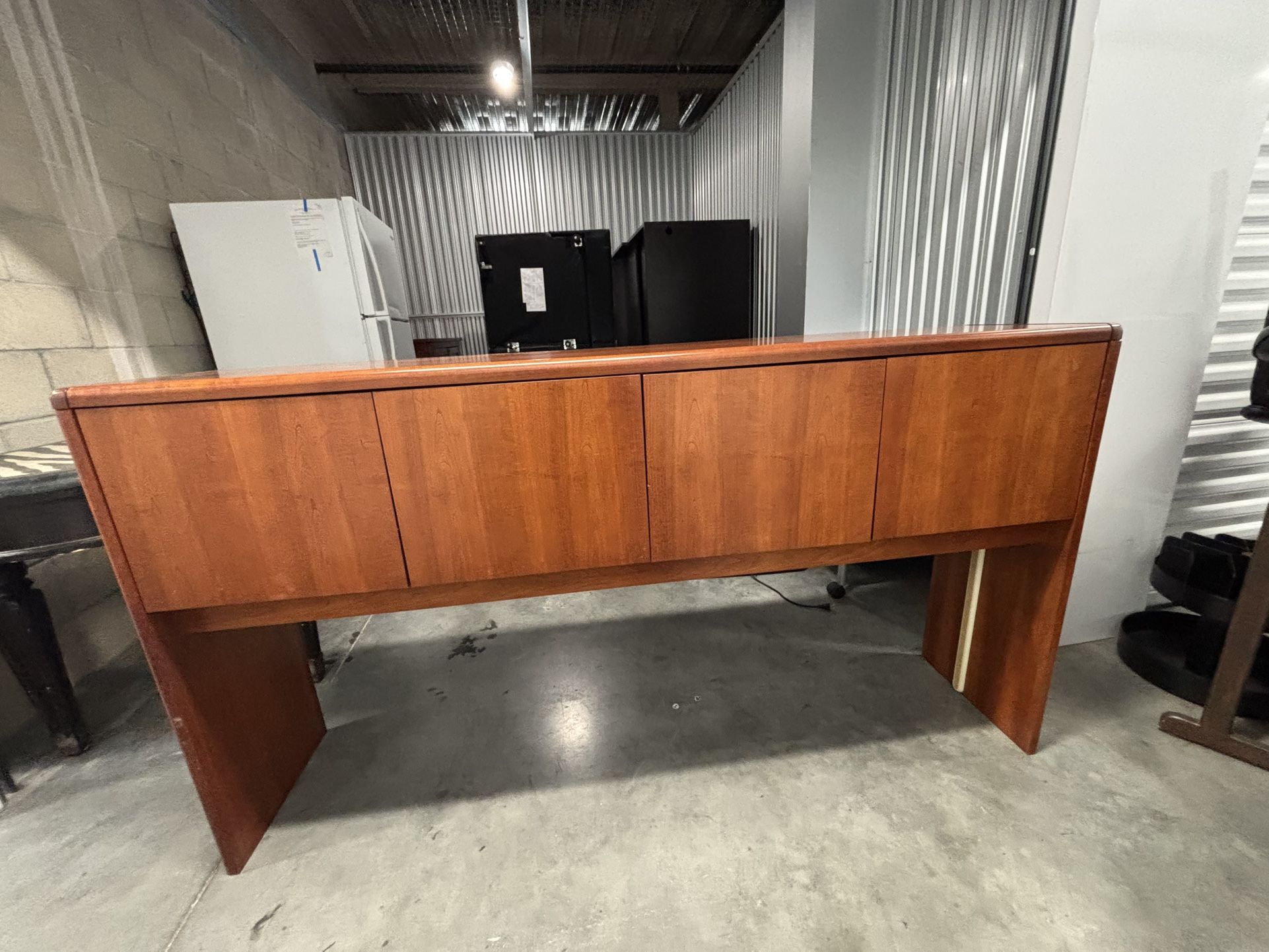 Cherry Wood Executive Office Credenza – Solid & Heavy Duty