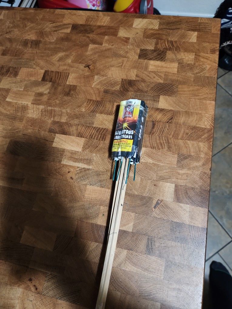 6 Pcs Litterous Light Rockets