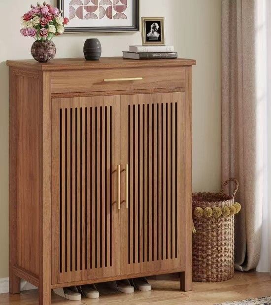 New Assembled Shoe Cabinet, 5-Tier Shoe Storage Cabinet with Louvered Doors and Drawer, Freestanding Wooden Shoe Rack Organizer with Adjustable Shelve