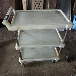 Heavy duty shop cart rolling shelves