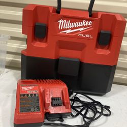 Milwaukee Pack Out Vacuum