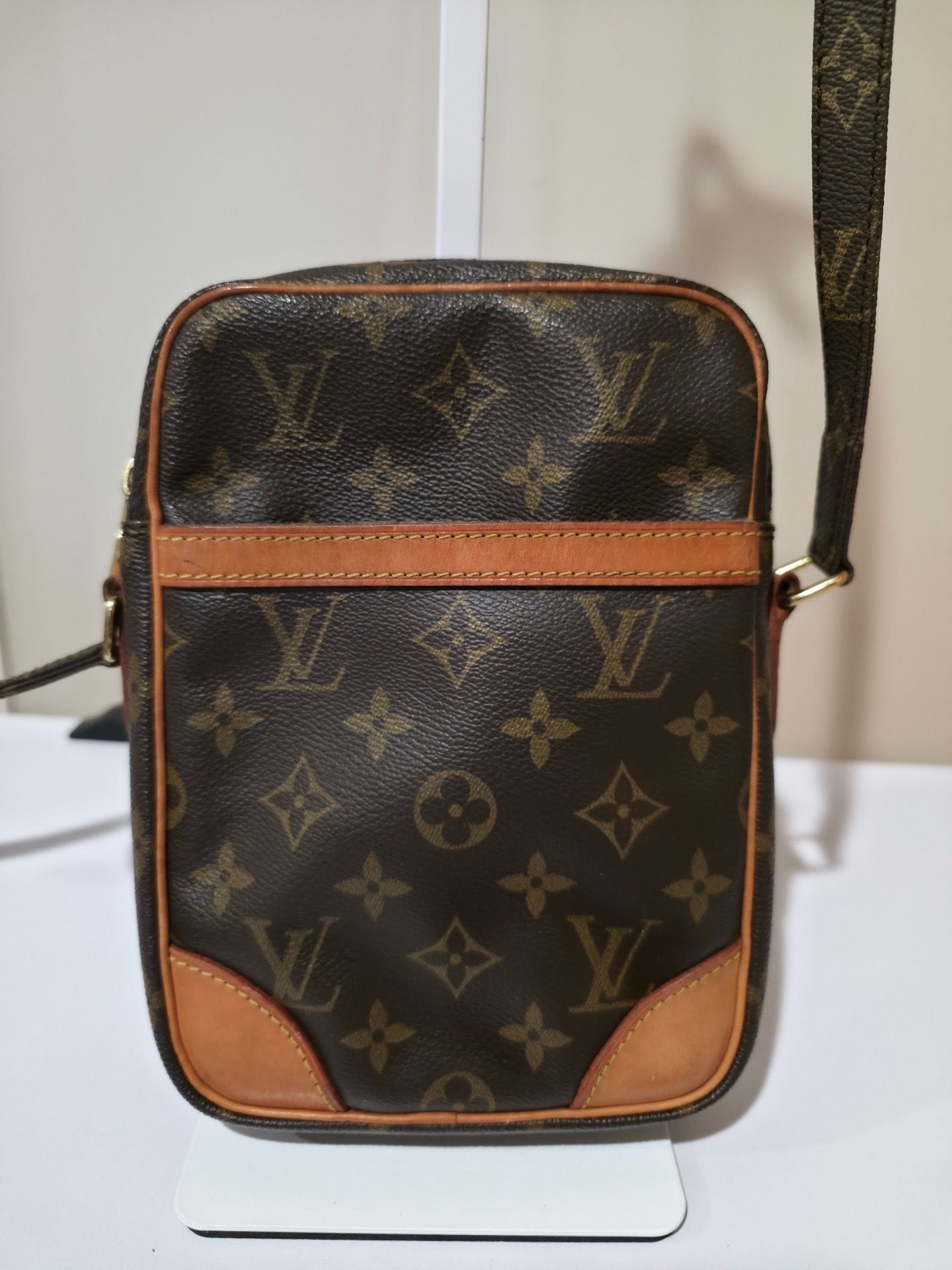 Authentic Louis Vuitton Danube Monogram SL0914 France Vintage Crossbody