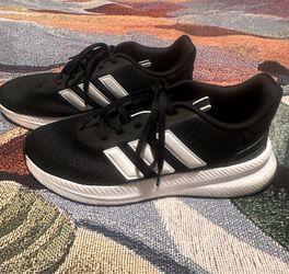 Women’s tennis shoes “Adidas”