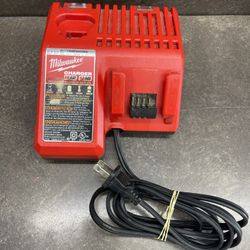 Milwaukee M12/M18 Multi-Voltage Charger  48-59-1812