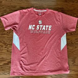 Men's NC State Wolfpack, Champion Short Sleeve Dri-Fit Shirt Size XL