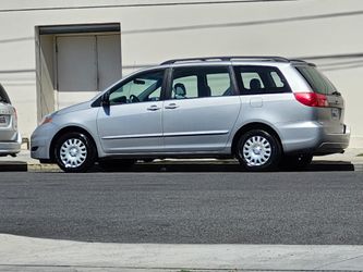 2008 toyota sienna